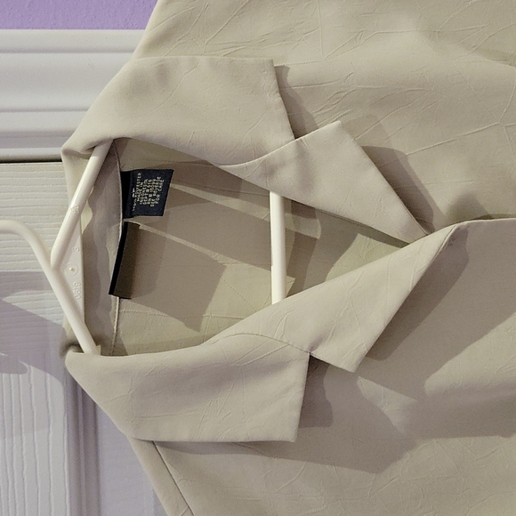 Beige Crinkle Top - Picture 8 of 11